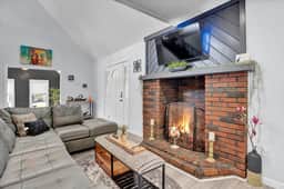 2272 Long Pond