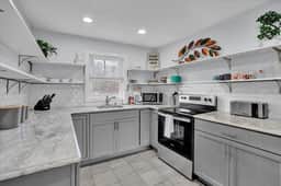 2272 Long Pond