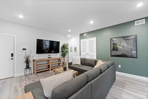 800 Callowhill 1+2