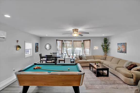 2270 - 2272 LongPond