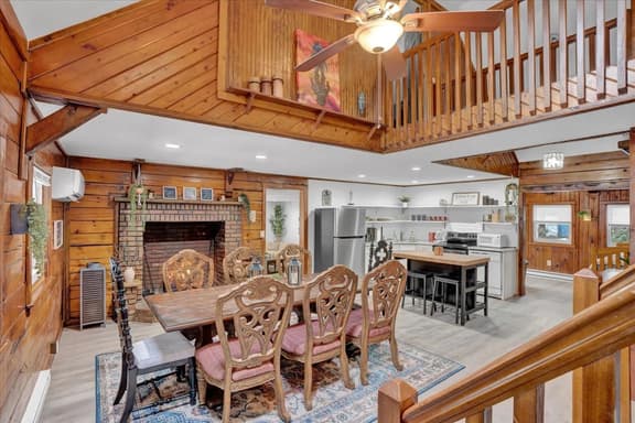2270 - 2272 LongPond
